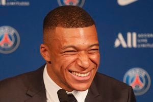 レアル・マドリード移籍を蹴ったキリアン・ムバッペ「23歳で年俸68億円」はリオネル・メッシ、クリスティアーノ・ロナウドを超えたのか？PSGとの新契約で「1日に稼ぐ額」は？の画像