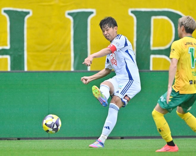 【試合アルバム】ベガルタ仙台がアウェイで迎えた上位対決・千葉戦でのプレー写真63枚！「ジェフユナイテッド千葉ーベガルタ仙台」の画像057