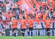 「もう監督の風格が出てるんよ」フランクフルトの元日本代表MF長谷部誠の”私服姿”が話題! ファンに指導者の姿を想像させる1枚の画像