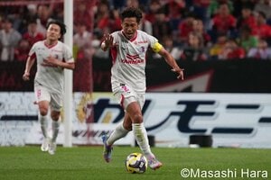 ｢ピルロとシェフチェンコ並み｣C大阪MF香川真司の息を呑む絶品ロングスルーパスからのハットン弾に脚光！｢オフじゃねーすげー｣｢これは世界のシンジカガワ｣の声の画像