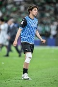 【川崎フロンターレアルバム】ACLE決勝で無念の負傷交代した三浦颯太の写真31枚！ 出場を続けた気迫の左SBのピッチ内外の姿「アル・アハリー川崎フロンターレ」の画像017