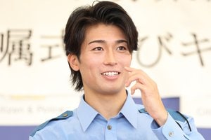 ｢リヨンの11番になるなんて！｣フランス名門へ完全移籍の中村敬斗、激アツ加入ムービーに大反響｢11番かっけぇ｣｢この笑顔が見たかった｣変動ボーナス35億円も！の画像