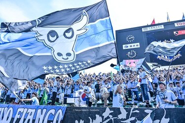 画像・写真：試合後には涙の挨拶も……登里享平が15年所属した古巣との初