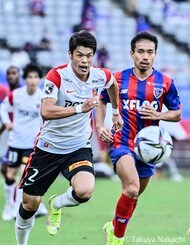 「酒井宏樹は負傷交代」「長友佑都は右にコンバート」“波乱の結果”！10月の日本代表戦への影響は？「禁断の日本代表SB対決(2)」の画像