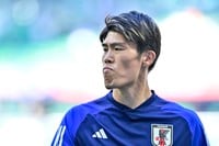 ｢スーパートミー！｣｢そこから2人抜くのか｣冨安健洋が約1年10カ月ぶりのスタメン出場から迫力満点のオーバーラップで得点演出！｢これまじで期待できるやつやん｣