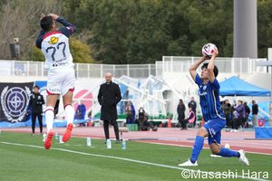 他にもある｢プレーの流れが止まる｣要因、改善したい｢VARの運用｣、見習いたい｢ポステコグルー横浜FM｣のCK【Jリーグで8月導入｢GKの8秒ルール｣ゲームへの影響と残された課題】(3)の画像