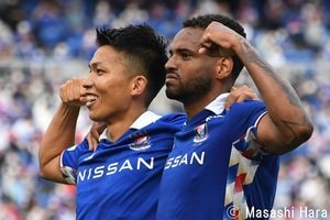 PHOTOギャラリー「ピッチの焦点」【明治安田Ｊ１リーグ　第１２節　横浜Ｆ・マリノスｖｓ名古屋グランパス　２０２２年５月７日　１５：０３キックオフ】の画像