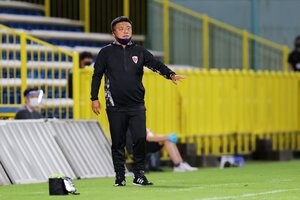 【J2「昇格＆残留」バトル「未決着」！】首位・磐田と2位・京都が「痛恨のドロー」!!ヨルディ・バイスの「疑惑のノーゴール」にチョウ監督が10秒間沈黙の後「語ったこと」【戸塚啓のJ2のミカタ】(1)の画像