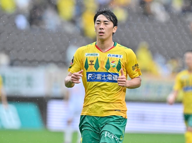 【試合アルバム】ジェフユナイテッド千葉のベガルタ仙台戦でのプレー写真49枚！「ジェフユナイテッド千葉ーベガルタ仙台」の画像016