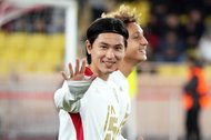「ドラマの番宣ポスターですか」J1鳥栖のイケメン2人の消防士姿にファン歓喜!「俳優さんですか??」「こんなん火消えるやん」などの声の画像