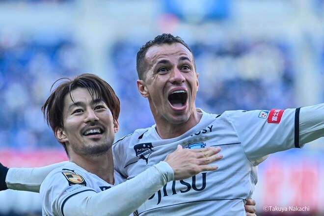 「J1&代表81試合をピッチ取材」した編集部Nが選んだ「王者でも別格のゲームメーカーがMVP」【サッカー批評が選ぶ「2021年J1ベストイレブン」】編集部N(1)の画像