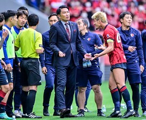 鹿島アントラーズ・岩政大樹監督が語った選手時代の「逆転優勝」と現在の違い【Jリーグ誕生から30年の進化の証】(2)の画像