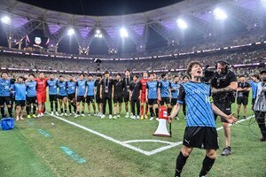 【川崎が挑む“アジア青覇”決戦「密着ドキュメント」(2)】長谷部監督「１位と２位は大きく違う」、佐々木旭「優勝して終わらないと記録にも残らない」……“勝つことの意味”を掴むためにの画像