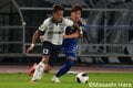 中2日で町田が驚異の3発快勝！ 古巣相手に“初ゴール”のMFが躍動＆先制のテテ・イェンギが歓喜！ 攻撃をけん引した相馬勇紀のお茶目な一面 【FC町田ゼルビアvsアビスパ福岡】激闘PHOTOギャラリーの画像005