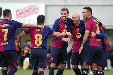 小学生のときに見た！｣イニエスタ引退試合で悪魔の左足、元バルサ監督