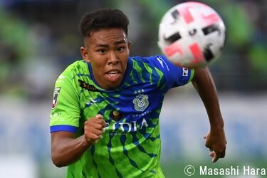 日本代表入りアピール に成功するのは パリ五輪世代 U 22代表が始動 アジア最終予選で 四苦八苦 の森保ジャパン 弱点ポジション 注目選手 Fw 左sb編 サッカー批評web 日本代表入りアピール に成功するのは パリ五輪世代 U 22代表が始動 アジア最終予選で 四苦八苦 の森保ジャパン 弱点ポジション 注目選手 Fw 左sb編 サッカー批評web