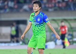 「想いは共に」全治約1年の大怪我を負った神戸MF齊藤未月へ向けて“古巣”湘南が「激励動画」を公開！「どのチームからも愛されてる」「 届いて欲しい」の声の画像