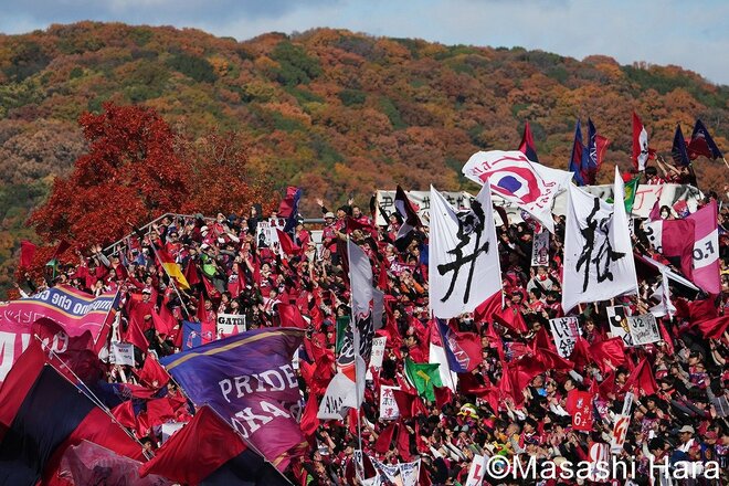 ｢ダメ押し弾｣本山遥が語ったJ1の楽しみと｢下剋上｣失敗の森山監督が誓った来季、J2｢16年目｣岡山がクラブ史上初J1昇格【J1昇格プレーオフ決勝　ファジアーノ岡山vsベガルタ仙台】PHOTOギャラリーの画像001