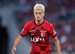 「海の男」「かっこよすぎます」J1鹿島FW鈴木優磨の南国・宮古島旅行中ショットに反響！ファンから「彼女ですか？」「おばあちゃんとお詫びの旅？」との質問もの画像