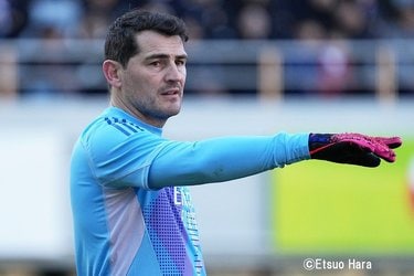 画像・写真：｢小学生のときに見た！｣イニエスタ引退試合で悪魔の左足