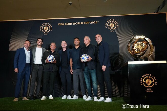 バッジョ、ロナウド、デルピエロ、カカ…レジェンド6人がトランプタワーに大集合！大五郎カット怪物の｢最新ヘア｣、ブラジルの貴公子｢超イケオジ化｣、2大ファンタジスタ｢微妙な距離感｣　原悦生PHOTOギャラリーの画像009