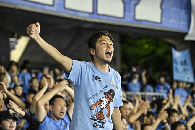【サポーターアルバム】浦和相手に連勝止まるも、悔しさを声援に変えた「川崎フロンターレのサポーターの試合後の写真41枚！「川崎フロンターレー浦和レッズ」の画像002