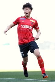 冨安健洋との争いに名乗り!?磐田21歳が森保監督に見せつけたゴラッソ！【戸塚啓Ｊ2のミカタ】の画像