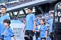 【サポーターアルバム(3)】G大阪戦での観客席＆入場時の川崎フロンターレのサポーター写真77枚！選手と手をつないだ子どもたちなど現地写真「川崎フロンターレーガンバ大阪(3)」の画像071