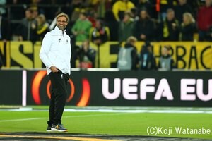 大住良之の「この世界のコーナーエリアから」第77回「きみたちにはいつも僕たちがついている」(3)サポーター合唱コンクールで「間違いなく優勝の国」とは？の画像