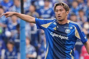 話題の『怪獣8号』が町田GIONスタジアム来襲！熱狂的ファンの町田DF｢リューホ選手の願いが届いた｣ド迫力のコラボビジュアル公開の画像