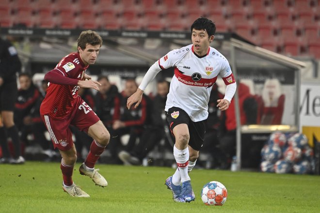 【ブンデス分析】日本代表・遠藤航、伊藤洋輝が果敢に動くも…見せつけられた絶対王者・バイエルンの貫禄【0-5完敗のシュトゥットガルト「もっと強くなれる」理由】(1)の画像