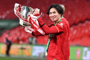 リバプール・南野拓実にリーズ移籍の噂が再浮上!!プレミアリーグで苦しむサッカー日本代表・エースにザルツブルク時代の恩師が｢救いの手｣!?今夏移籍の可能性は?の画像