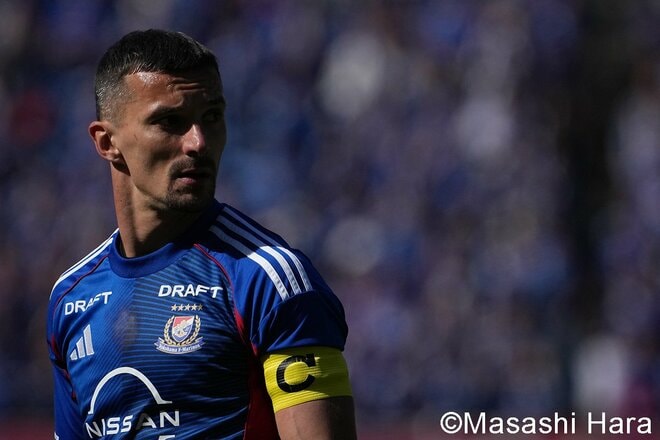 遠野大弥が先制スーパーボレー弾も…MVPは千葉期待の新星U-17日本代表を封じ込めた右SB！横浜FMが今季初完封で最下位脱出【横浜F・マリノスvsジェフユナイテッド千葉】激闘PHOTOギャラリーの画像001