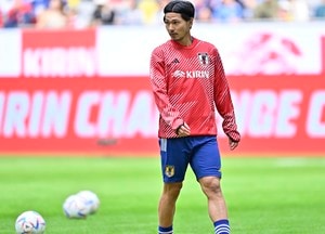 「TAKI笑顔になってほしい」サッカー日本代表南野拓実「本日のゴラッソ」とASモナコ公式が称えた“技アリ”足裏ヒールゴールの画像