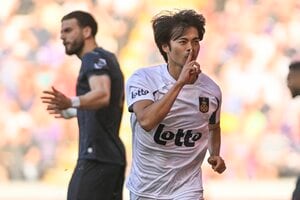 三笘薫が今季8ゴール目でユニオンSGに来季｢チャンピオンズリーグ｣予選出場権をもたらす!!リーグ2位を確保…サッカー日本代表MFが決めた電光石火の｢先制弾｣とは?【動画】の画像