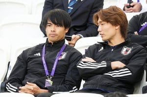 「久保建英を悩ませる欧州サッカーとの違い」「ケガ明け三笘薫の起用はラスト１０分」【アジアカップ「波乱のグループステージ分析」サッカー日本代表「決勝トーナメント攻略」の激論】(6)の画像