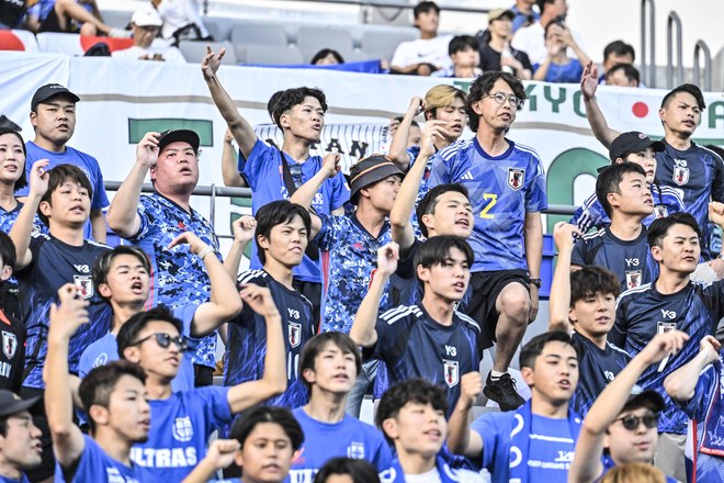 【サポーターアルバム】サッカー日本代表の中国戦完封勝利を支えたサポーター写真63枚！ 韓国・龍仁に駆け付けた現地観客席ショット「日本代表ー中国代表」の画像011