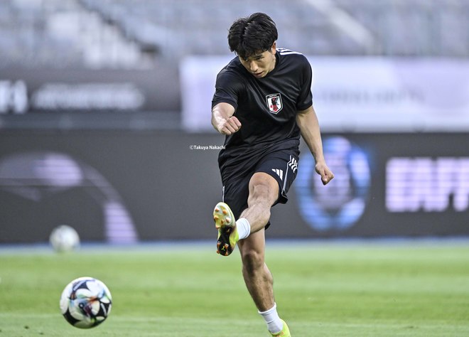 【試合アルバム】川崎フロンターレFW山田新の代表デビュー48枚の試合写真！ 韓国・龍仁で日本代表ユニフォームを着用したプレー写真「日本代表ー香港代表」の画像013