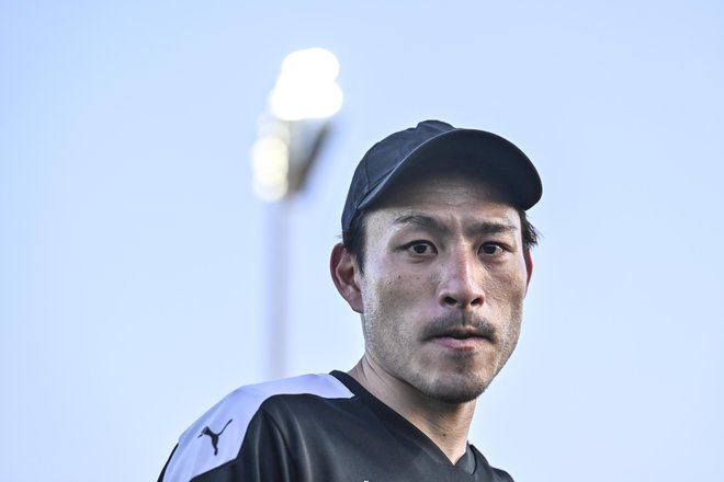 【川崎フロンターレアルバム】サウジアラビア到着翌日4月23日のジェッダ市内での「コーチングスタッフ＆クラブスタッフ写真」と「選手と子どもたちの交流写真」合計98枚！の画像036