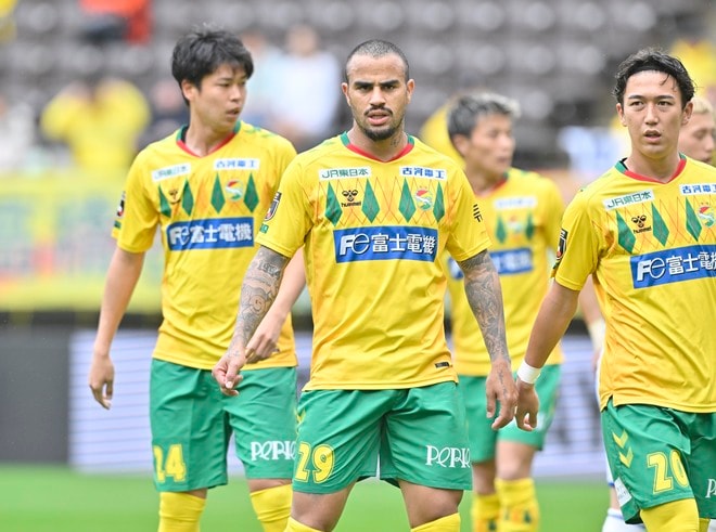【試合アルバム】ジェフユナイテッド千葉のベガルタ仙台戦でのプレー写真49枚！「ジェフユナイテッド千葉ーベガルタ仙台」の画像002