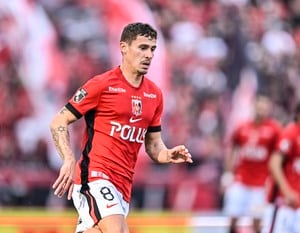 「サヴィオだったのかー！」「金髪だったんだ」J1浦和の“選手たちの子ども時代”の写真クイズが話題！「予想の遥か上を超えてきた」「みんな、きゃっわいいいぃ」の声の画像