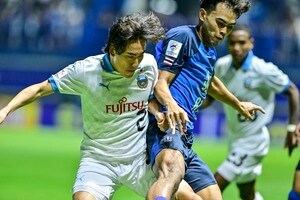 登里享平が「本当に心が震えた」と感謝！ 川崎サポーターのアウェイ・パトゥム戦での“バス待ち”が熱烈すぎて、地元住民に衝撃与える！「いつもこうなの？」と驚きの声出るの画像