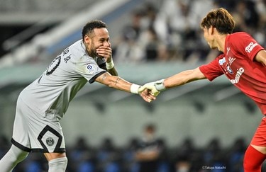 画像 写真 パリ サンジェルマンの 最強3トップの共演弾 でg大阪から大量6ゴール ネイマールのpkにはブーイングも 後半16分に 最強3トップ降臨 で大歓声 海外サッカー ニュース サッカー批評web