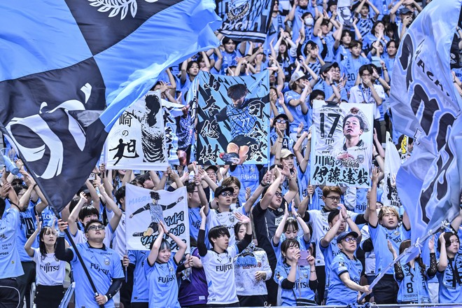【サポーターアルバム】ACLE準優勝後初の国内試合に駆け付けた川崎フロンターレのサポーター写真80枚！ 国立を青く染め上げる「鹿島アントラーズー川崎フロンターレ」の画像019