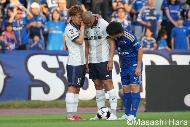 中2日で町田が驚異の3発快勝！ 古巣相手に“初ゴール”のMFが躍動＆先制のテテ・イェンギが歓喜！ 攻撃をけん引した相馬勇紀のお茶目な一面 【FC町田ゼルビアvsアビスパ福岡】激闘PHOTOギャラリーの画像004