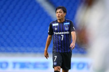 G大阪 遠藤保仁 磐田移籍 決意 の裏にあった 宮本監督との関係性 サッカー批評web