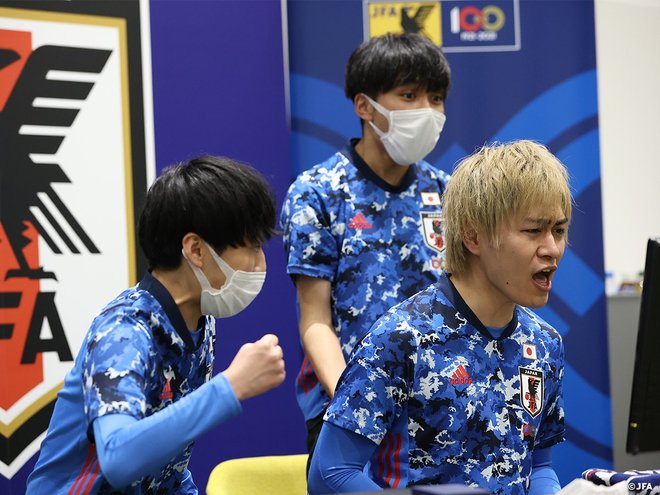 世界大会出場を勝ち取った「もう一つの日本代表」　eスポーツの現在地(1)　日韓戦の重みを感じたJFAスタッフの一言の画像