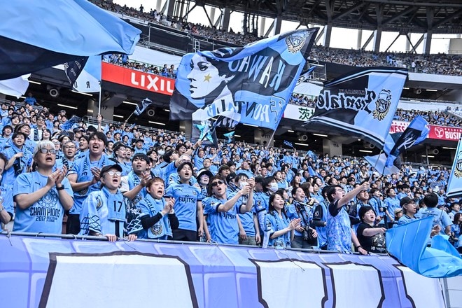 【サポーターアルバム】ACLE準優勝後初の国内試合に駆け付けた川崎フロンターレのサポーター写真80枚！ 国立を青く染め上げる「鹿島アントラーズー川崎フロンターレ」の画像043