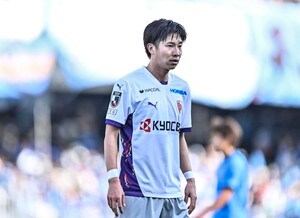 「ベルギー戦の鈴木師匠のゴールを思い出した」J1京都MF奥川雅也のクラブ史上初の首位浮上に導く執念のゴールに興奮！「上手く股を抜いたな〜」「永久保存版だよ」の声の画像