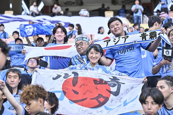 【サポーターアルバム】ACLE決勝に駆け付けた川崎サポーターは衝撃の700人！ 現地で声援を送ったサポーター写真81枚「アル・アハリー川崎フロンターレ(3)」の画像015